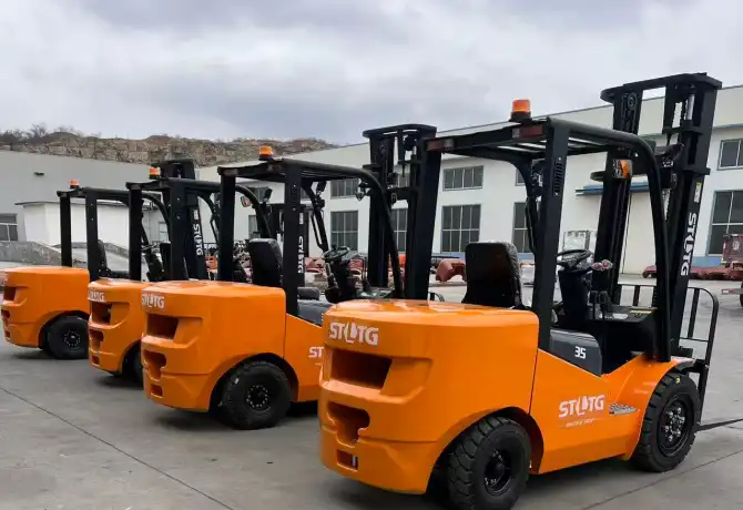 forklift for warehouse3